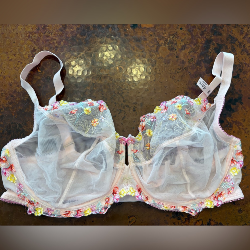 Victoria's Secret The Fabulous Twinkle Lace Full-Cup Bra